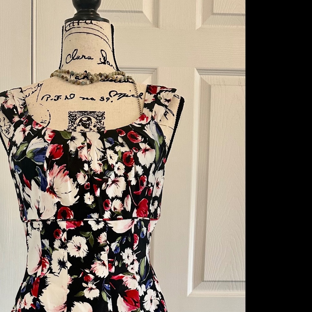 White House/Black Market Floral Dress